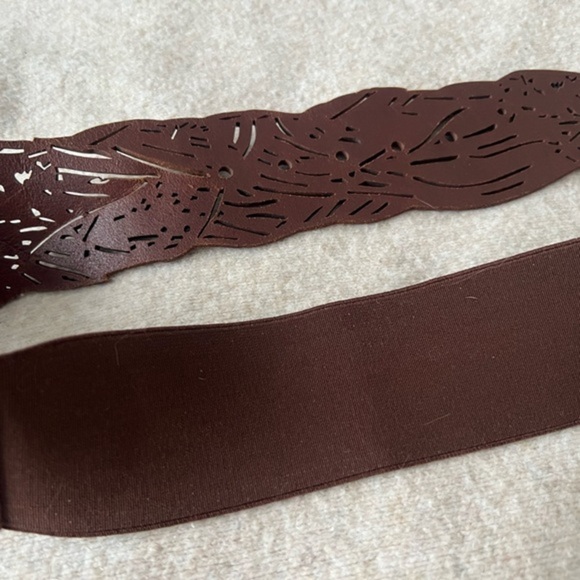 Guess Genuine Leather Belt - Size S / M - BRAND NEW - Never Worn main image 5